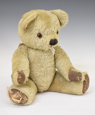 Lot 433 - Vintage golden mohair teddy bear