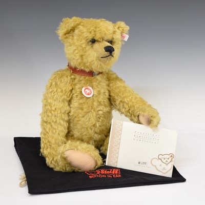 Lot 419 - Steiff - Limited edition ‘Gabriele (Gabrielle), The Button Bear’