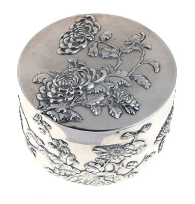 Lot 278 - Late 19th/early 20th century Chinese export white-metal lidded box