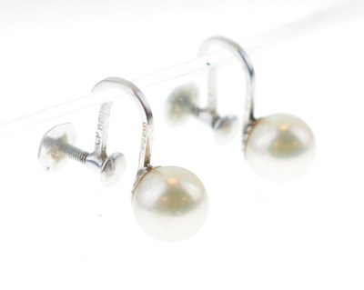 Lot 175 - Pair of  cultured pearl ear studs