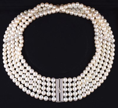 Lot 165 - Five-row uniform cultured pearl choker necklace