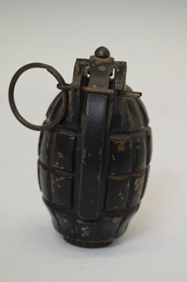 Lot 367 - Garland & Co. World War 1 No.36 Mk.1 grenade