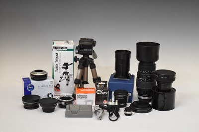 Lot 394 - Sigma D9 70-300mm lens and assorted camera equipment