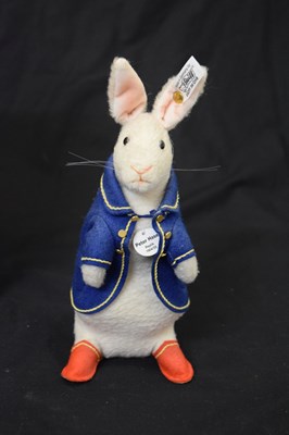 Lot 425 - Steiff - Limited edition 'Peter Rabbit Replica 1904/05'