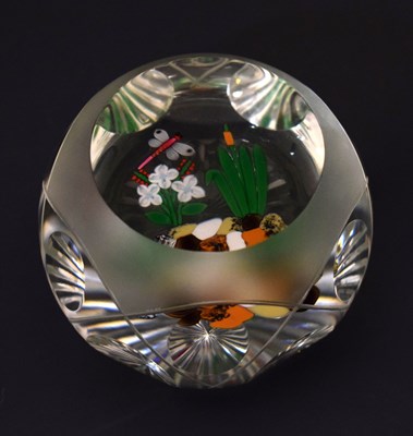 Lot 514 - Perthshire Limited Edition paperweight, dragonfly and bullrushes 40 / 175