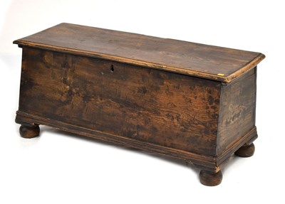 Lot 726 - 18th century elm six-plank coffer