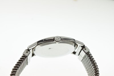 Lot 79 - Mid-size Omega stainless steel wristwatch