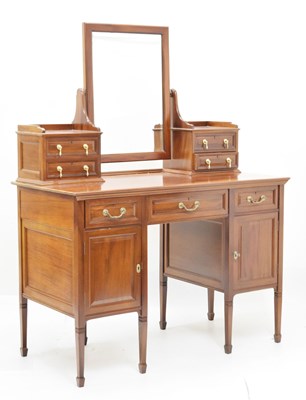 Lot 771 - Edwardian mahogany dressing table