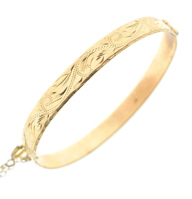 Lot 161 - 9ct gold snap bangle