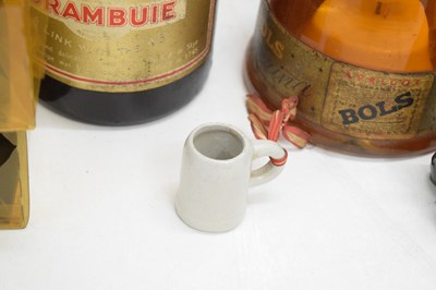 Lot 523 - Quantity of spirits to include Bols Ballerina Apricot, Remy Martin, Haig Dimple, Drambuie, etc