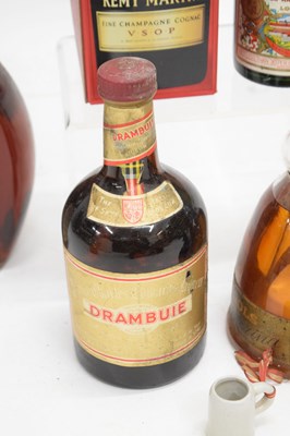 Lot 523 - Quantity of spirits to include Bols Ballerina Apricot, Remy Martin, Haig Dimple, Drambuie, etc
