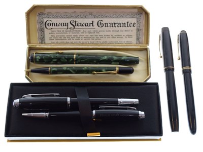 Lot 305 - Group of pens