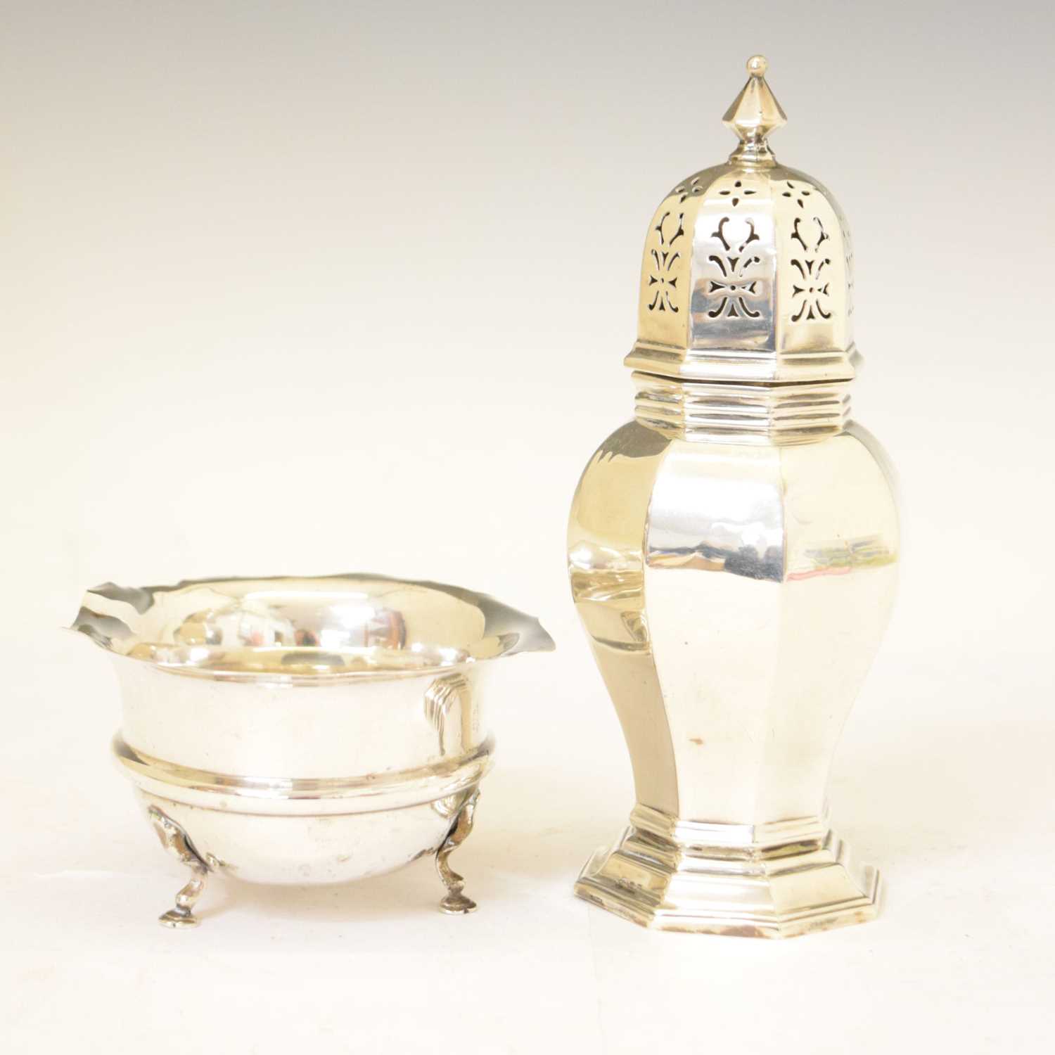 Lot 265 - George V silver sugar shaker and Edward VII