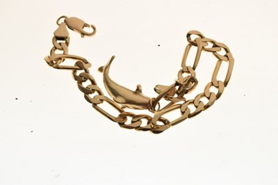 Lot 27 - Yellow metal figaro-link bracelet