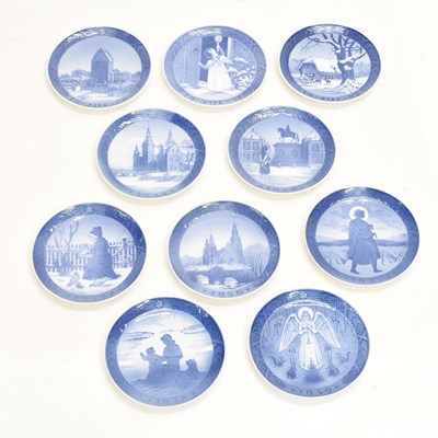 Lot 547 - Royal Copenhagen - Collection of 1950s Christmas plates