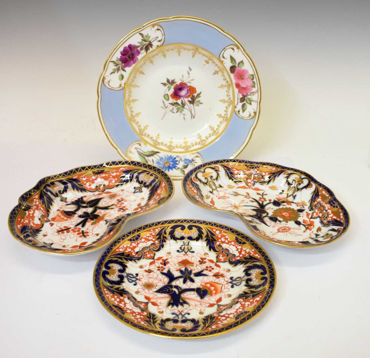Lot 379 - Chamberlains Worcester - Two Imari shaped dessert dishes, etc