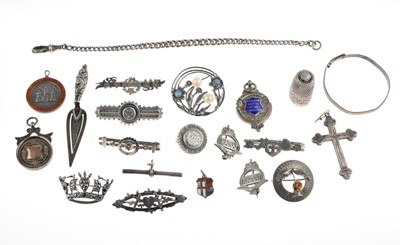 Lot 87 - Quantity of silver jewellery
