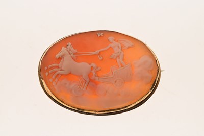 Lot 43 - Late 19th century cameo brooch