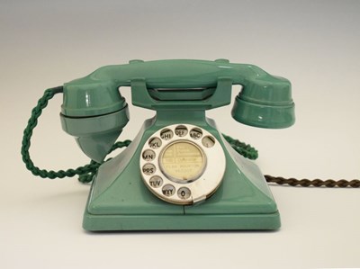 Lot 182 - Art Deco jade green GPO 200 Series desk telephone