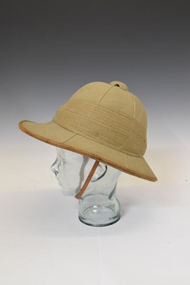 Lot 486 - British Army Wolseley pith helmet