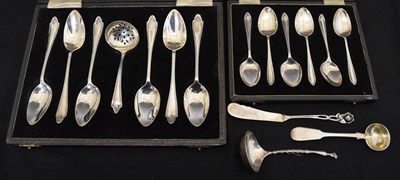 Lot 211 - Cased set of six George VI silver fruit spoons and sifting spoon, etc