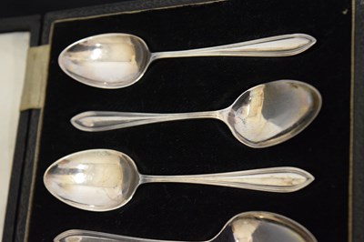 Lot 211 - Cased set of six George VI silver fruit spoons and sifting spoon, etc