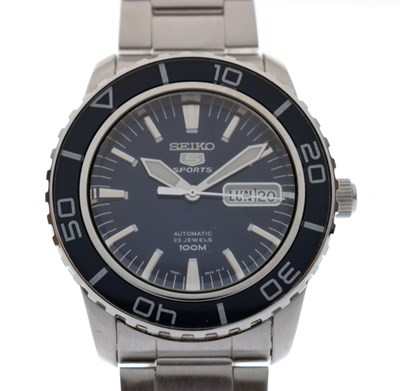 Lot 103 - Seiko 5 Sports  - Gentleman's automatic stainless steel wristwatch