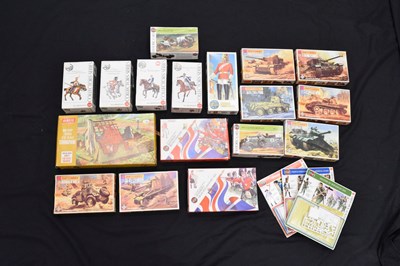 Lot 408 - Quantity of military themed model kits