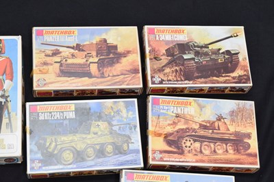 Lot 408 - Quantity of military themed model kits