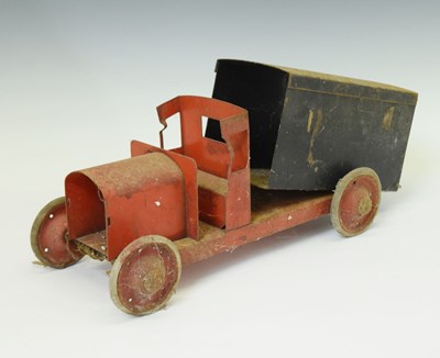 Lot 437 - Early 20th century red and black tinplate push-along delivery van