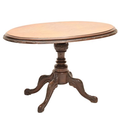 Lot 709 - Victorian walnut oval top loo table