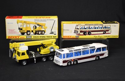 Lot 456 - Dinky Toys - Two boxed diecast model vehicles