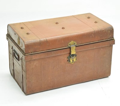 Lot 783 - Rectangular tin trunk