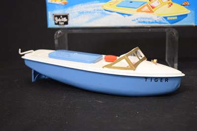 Lot 412 - Sutcliffe Models - Three clockwork model boats