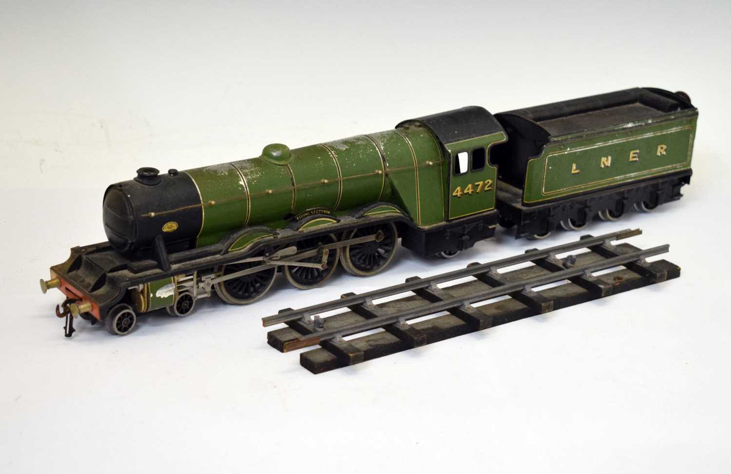 Lot 249 - Bassett Lowke 'O' gauge 'Flying Scotsman' locomotive and tender