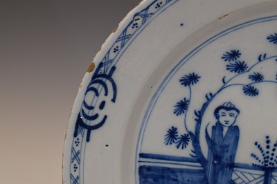 Lot 537 - Delft charger