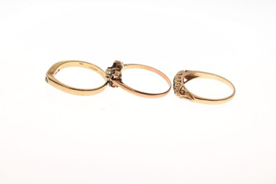 Lot 35 - Three 9ct gold dress rings
