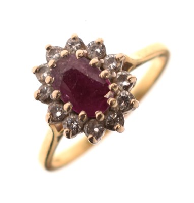 Lot 17 - 18ct gold ruby and diamond cluster ring