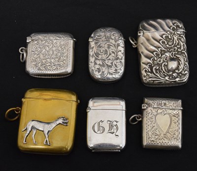 Lot 148 - Four late 19th/early 20th century silver vestas, etc