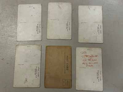 Lot 295 - Quantity of 20th century postcards, to include a small selection of World War One postcards, etc