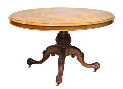 Lot 425 - Walnut breakfast table