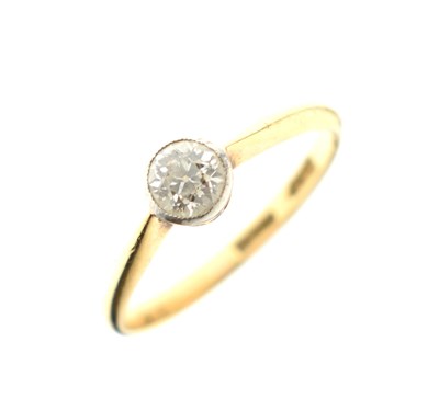 Lot 3 - Single stone diamond ring