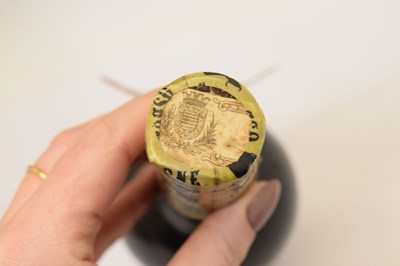 Lot 808 - Bottle of Osborne House of Commons Pale Dry sherry