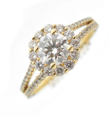Lot 5 - Samara James halo diamond cluster 18ct gold ring