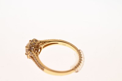Lot 5 - Samara James halo diamond cluster 18ct gold ring