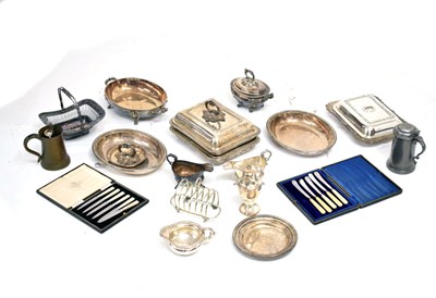 Lot 742 - Quantity of silver plated items