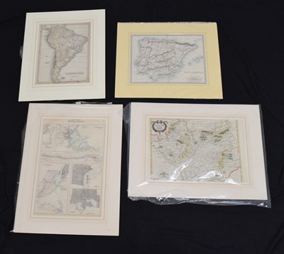 Lot 340 - 17th century handcoloured map of Leicestershire by Robert Morden, etc