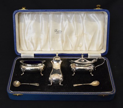 Lot 121 - Cased Elizabeth II silver three-piece condiment set