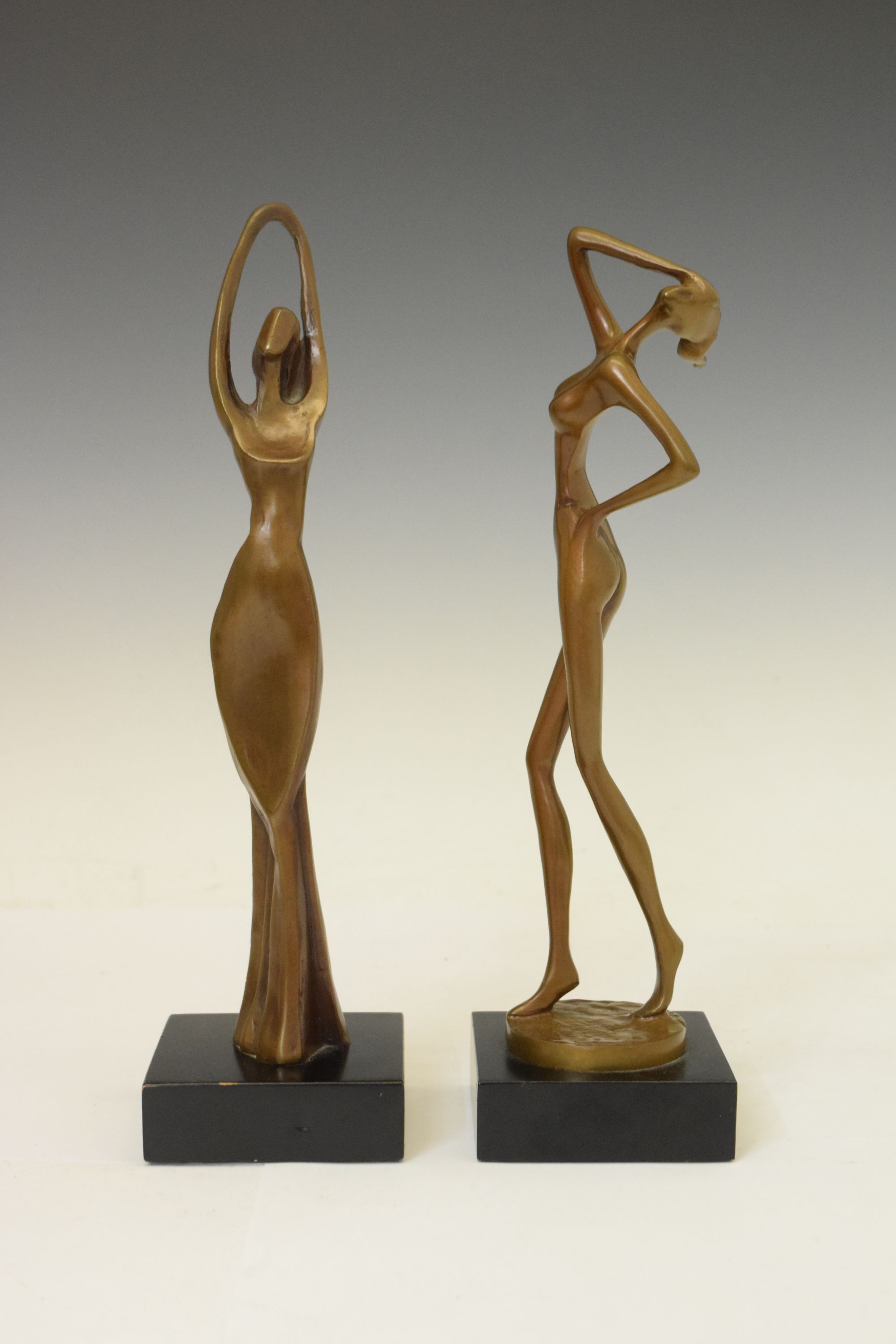 E◆韓国人彫刻家　Bernard Kim　ブロンズ　ダンサー　銅像　男女オブジェ Lot 217 - Bernard Kim (b.1942, Korean/American) - Pair