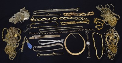 Lot 95 - Quantity of costume jewellery